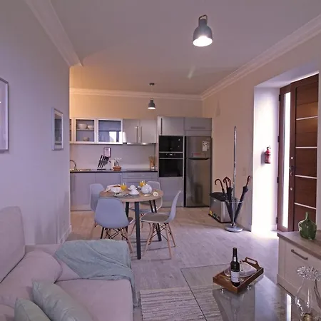 Solar Arco De Sao Jorge *