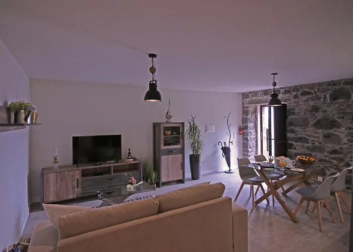 Solar Arco De Sao Jorge * Santana (Madeira)