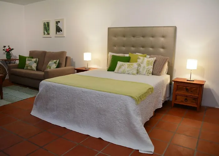 Solar Arco De Sao Jorge Apartment